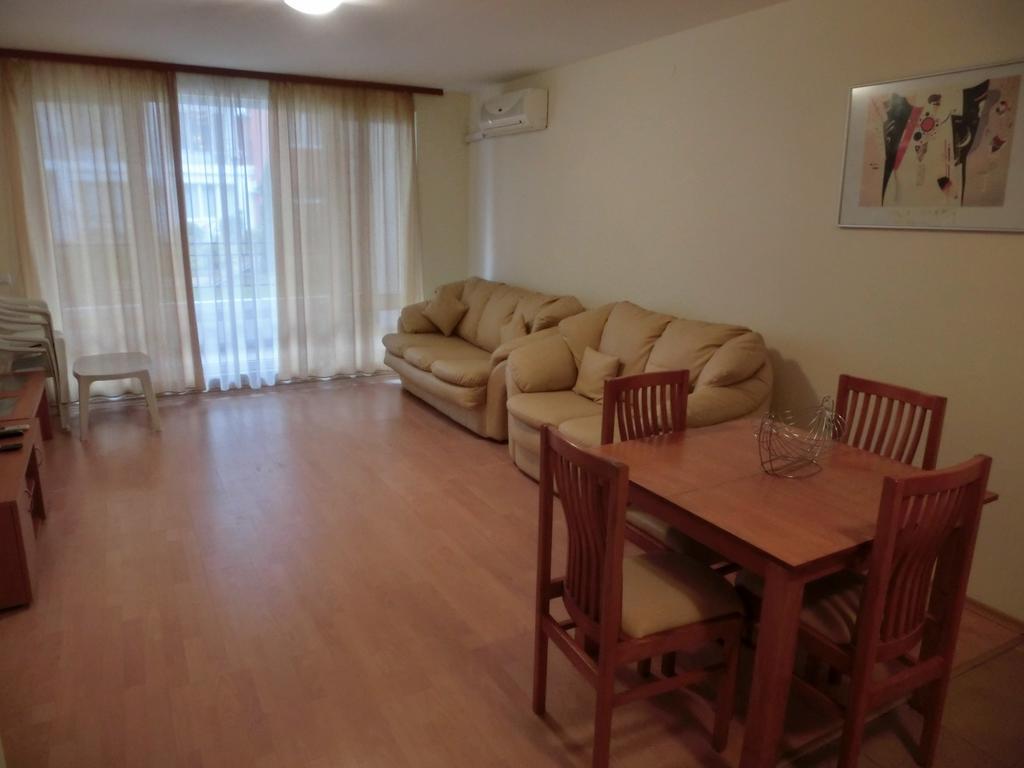 Apartment Panorama On Complex With Pools And Beach, Sveti Vlas Buitenkant foto