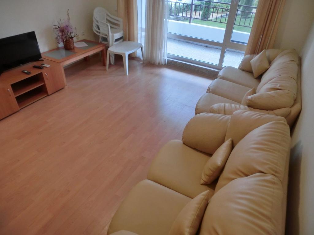 Apartment Panorama On Complex With Pools And Beach, Sveti Vlas Buitenkant foto