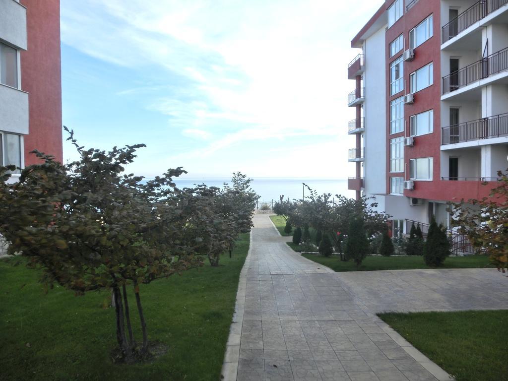Apartment Panorama On Complex With Pools And Beach, Sveti Vlas Buitenkant foto