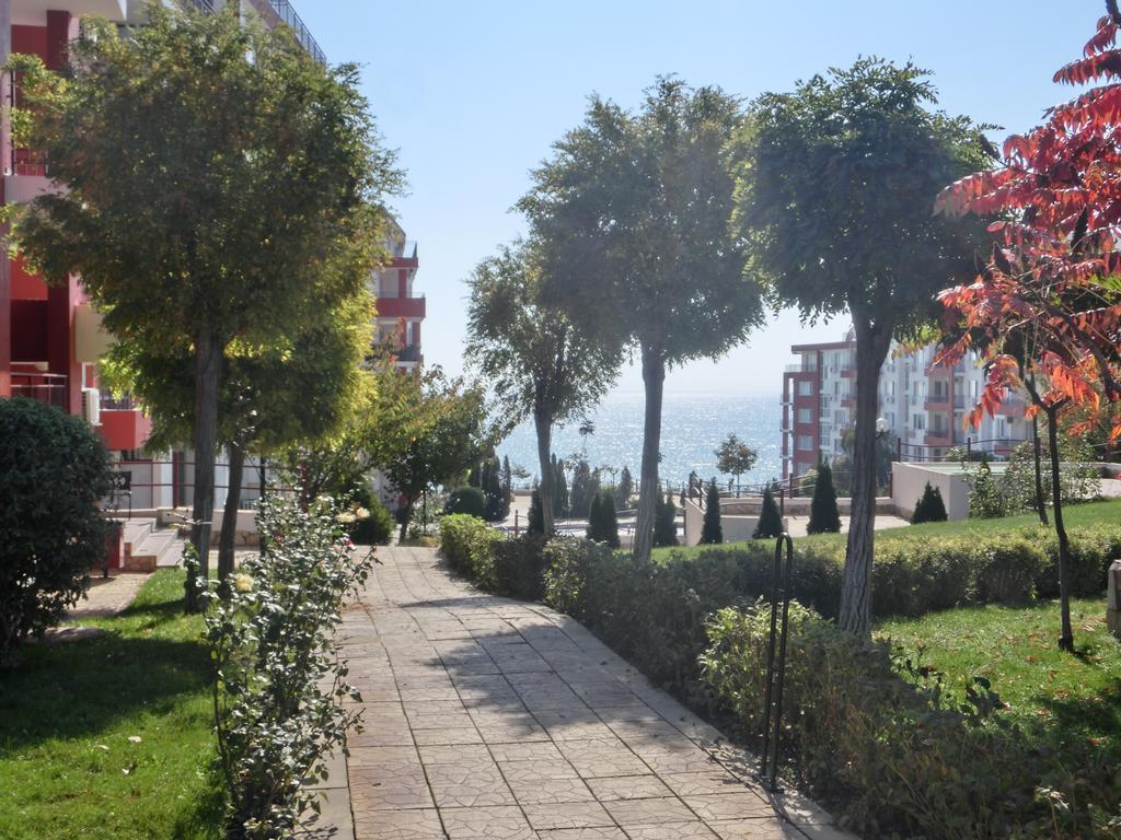 Apartment Panorama On Complex With Pools And Beach, Sveti Vlas Buitenkant foto