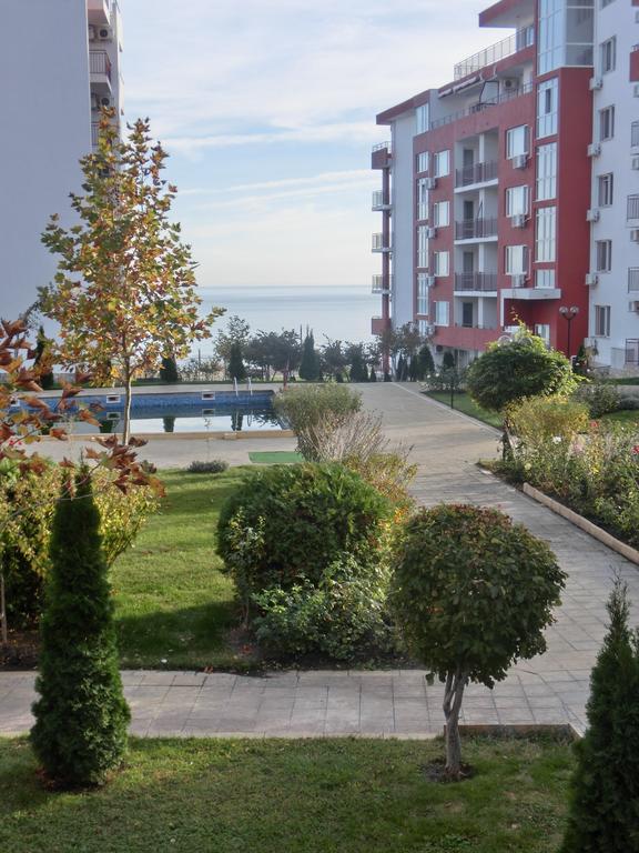 Apartment Panorama On Complex With Pools And Beach, Sveti Vlas Buitenkant foto