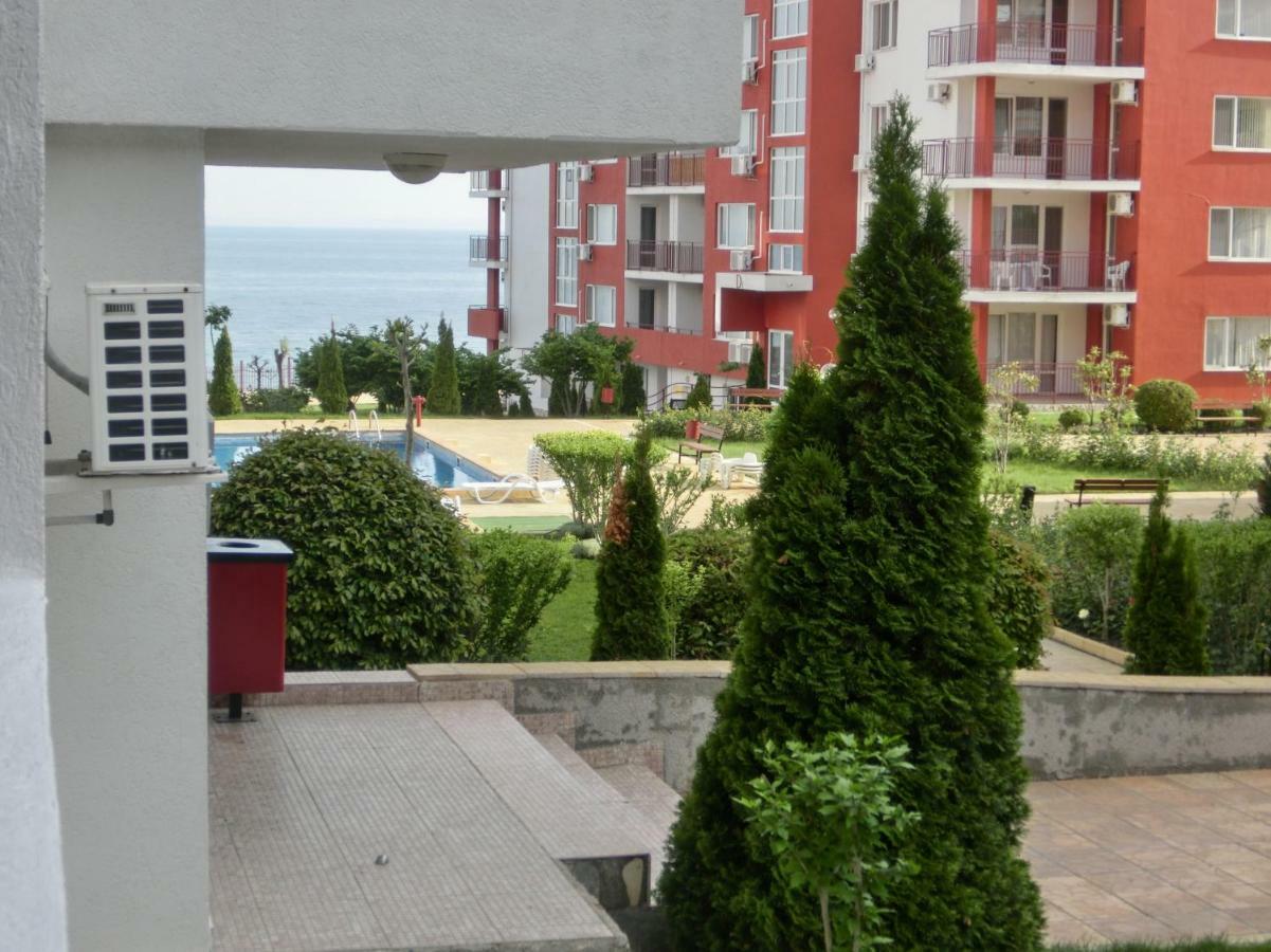 Apartment Panorama On Complex With Pools And Beach, Sveti Vlas Buitenkant foto